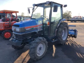 Трактор ISEKI 33 К.С. 4Х4, снимка 1