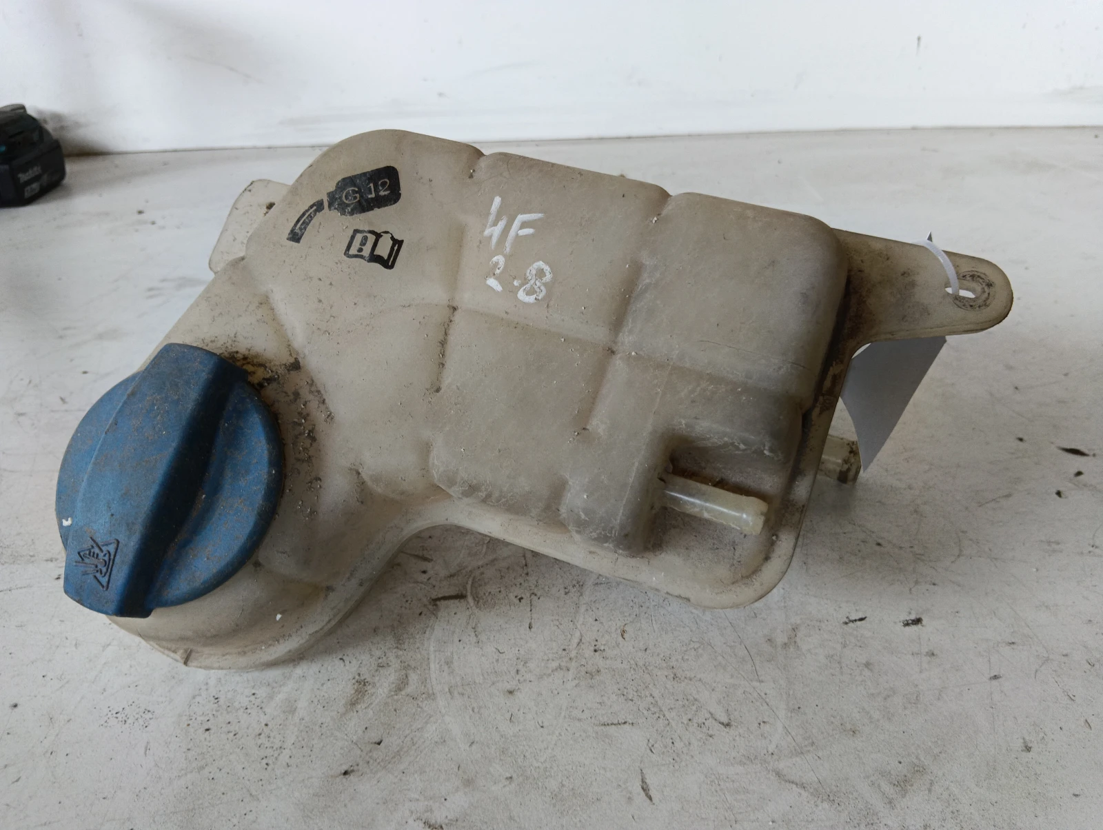 казанче антифриз 4F0121403N 2.8FSI Audi A6