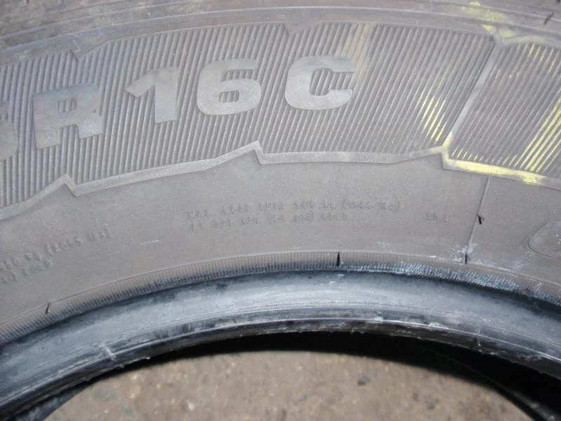 Гуми Летни 215/65R16, снимка 10 - Гуми и джанти - 9091815