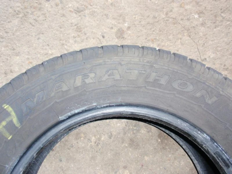 Гуми Летни 215/65R16, снимка 8 - Гуми и джанти - 9091815