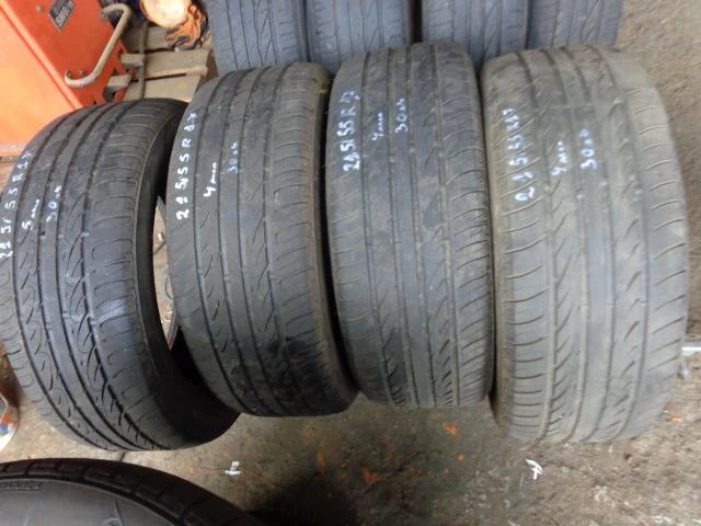 Гуми Летни 215/55R17, снимка 5 - Гуми и джанти - 18657059