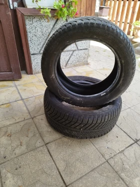 Гуми Всесезонни 235/50R17, снимка 2 - Гуми и джанти - 47409713