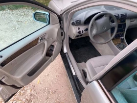 Mercedes-Benz C 200, снимка 4