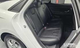 Hyundai Elantra 1.6 LPi , снимка 16