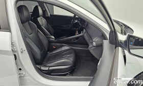 Hyundai Elantra 1.6 LPi , снимка 12