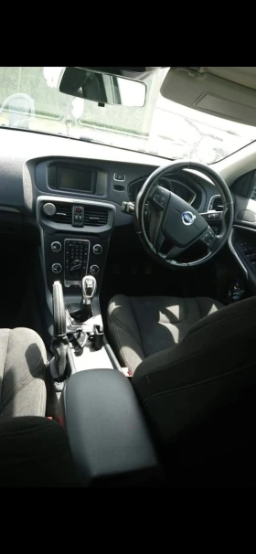 Volvo V40 D2, снимка 10