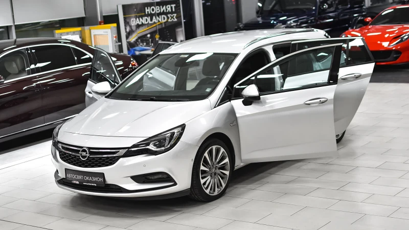 Opel Astra Sports Tourer 1.6d BiTurbo Innovation, снимка 1 - Автомобили и джипове - 43412954