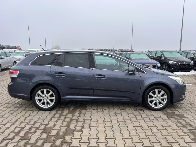 Toyota Avensis 2.2D NAVI/KAMERA EURO 5, снимка 5 - Автомобили и джипове - 48716650