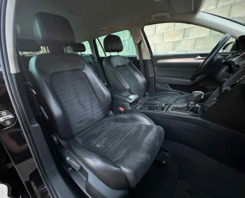 VW Passat Highline Дигитално Табло Автомат Лизинг , снимка 14 - Автомобили и джипове - 50801459