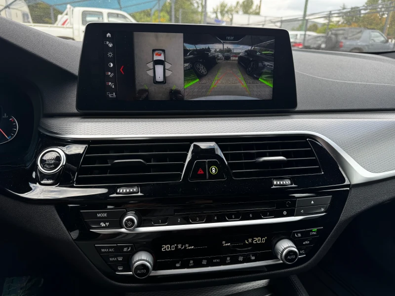 BMW 530 d xDrive Touring M-Sport Keyless Distronic AdapLED, снимка 11 - Автомобили и джипове - 51700875