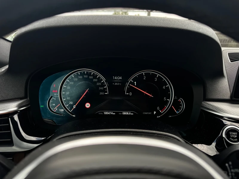 BMW 530 d xDrive Touring M-Sport Keyless Distronic AdapLED, снимка 9 - Автомобили и джипове - 51700875