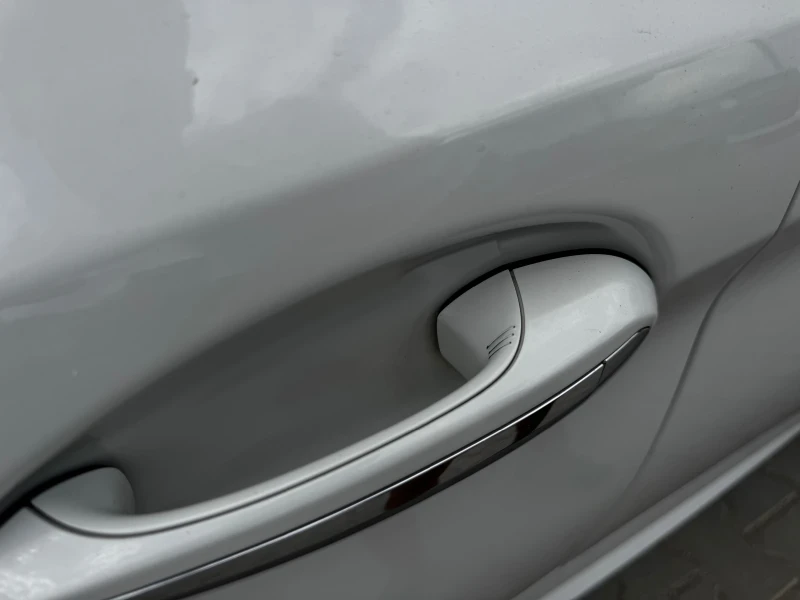 BMW 530 d xDrive Touring M-Sport Keyless Distronic AdapLED, снимка 15 - Автомобили и джипове - 51700875