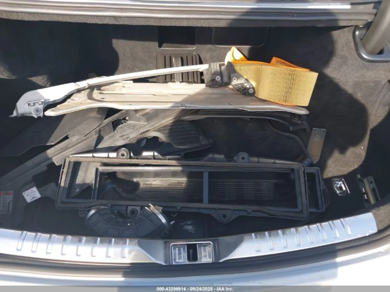 Bentley Flying Spur 6.0L W-12 DI, DOHC, VVT, TURBO, 626HP All Wheel, снимка 4 - Автомобили и джипове - 52712994