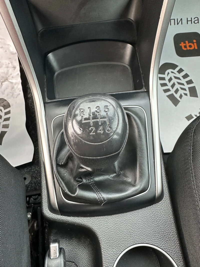 Hyundai I30 1.4 I, снимка 9 - Автомобили и джипове - 52848321