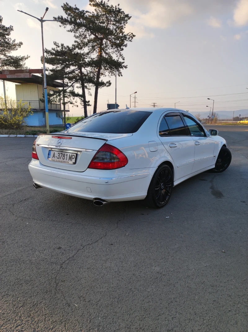 Mercedes-Benz E 320 CDI EVO, снимка 4 - Автомобили и джипове - 53165049