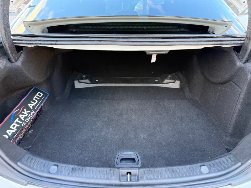 Mercedes-Benz E 220 D* AMG Line* 2023г* 133.000КМ* Топ Състояние* , снимка 10 - Автомобили и джипове - 53397966