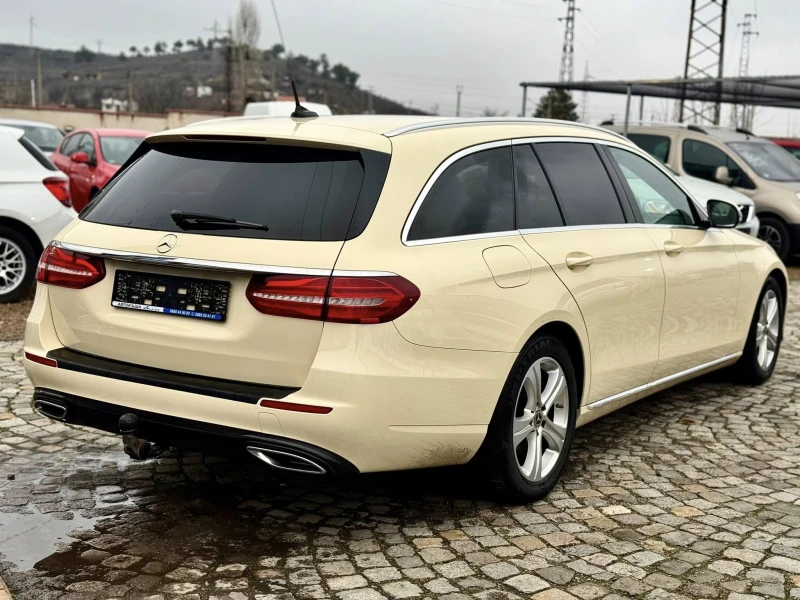 Mercedes-Benz E 220  AVTOMATIC, снимка 5 - Автомобили и джипове - 53504529