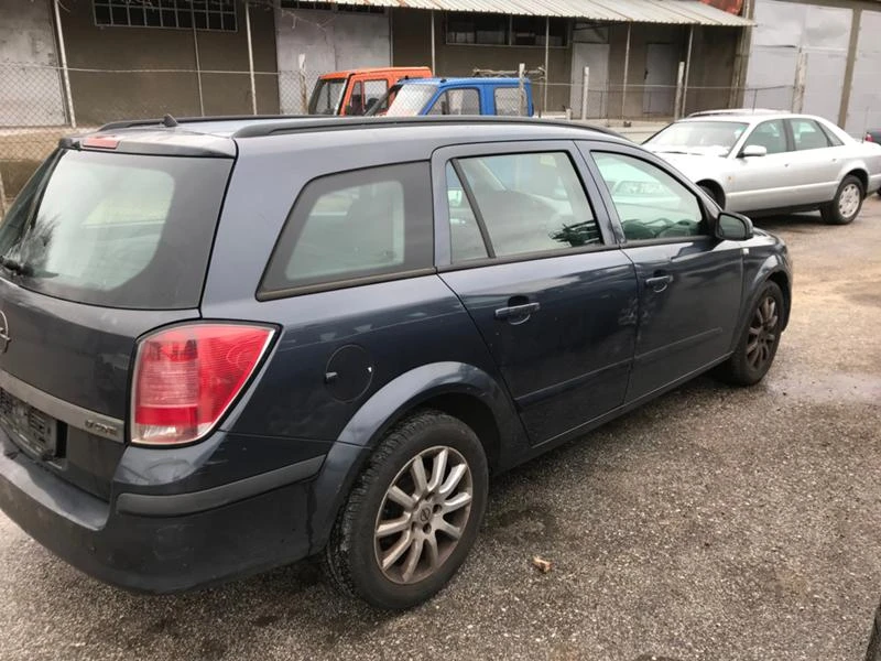 Opel Astra 1.7CDTI,101 konq, снимка 5 - Автомобили и джипове - 20486524