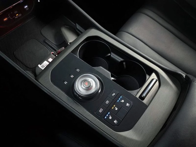 Kia K8 2.5 Automatic, снимка 9 - Автомобили и джипове - 55880396