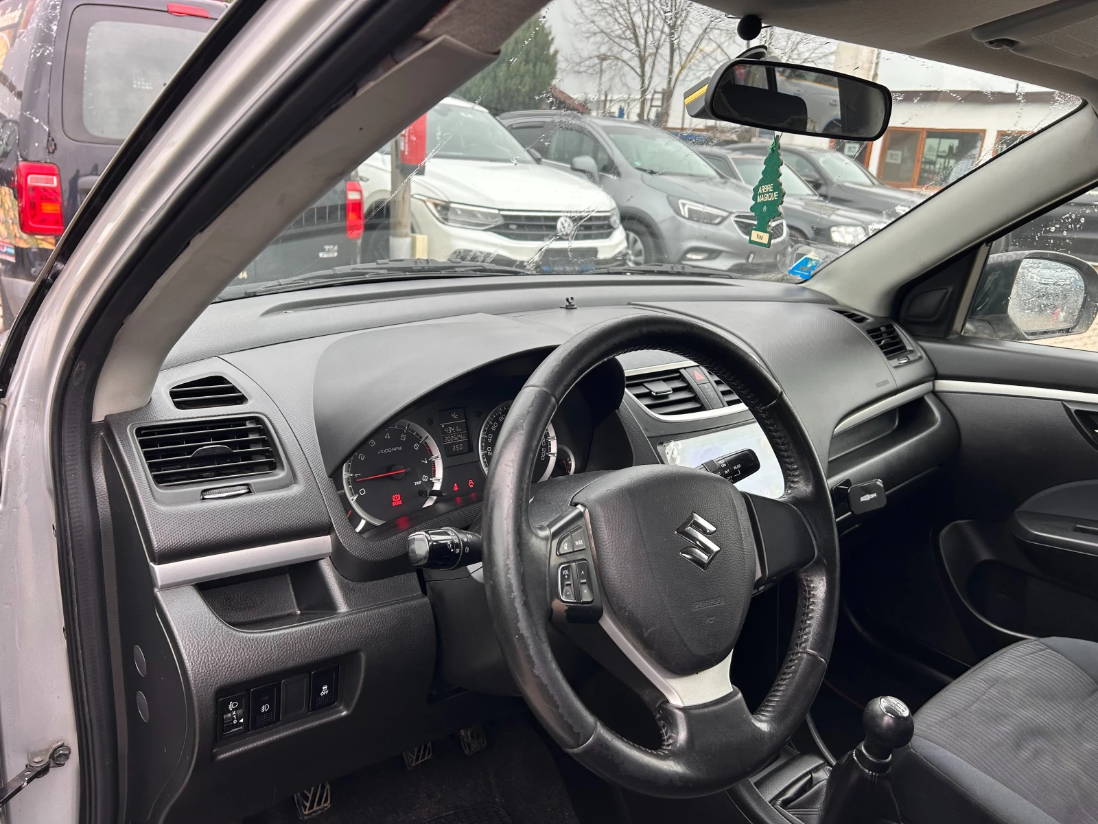 Suzuki Swift 1.2GAZ NAVI 4X4 | Mobile.bg � ����������� 11