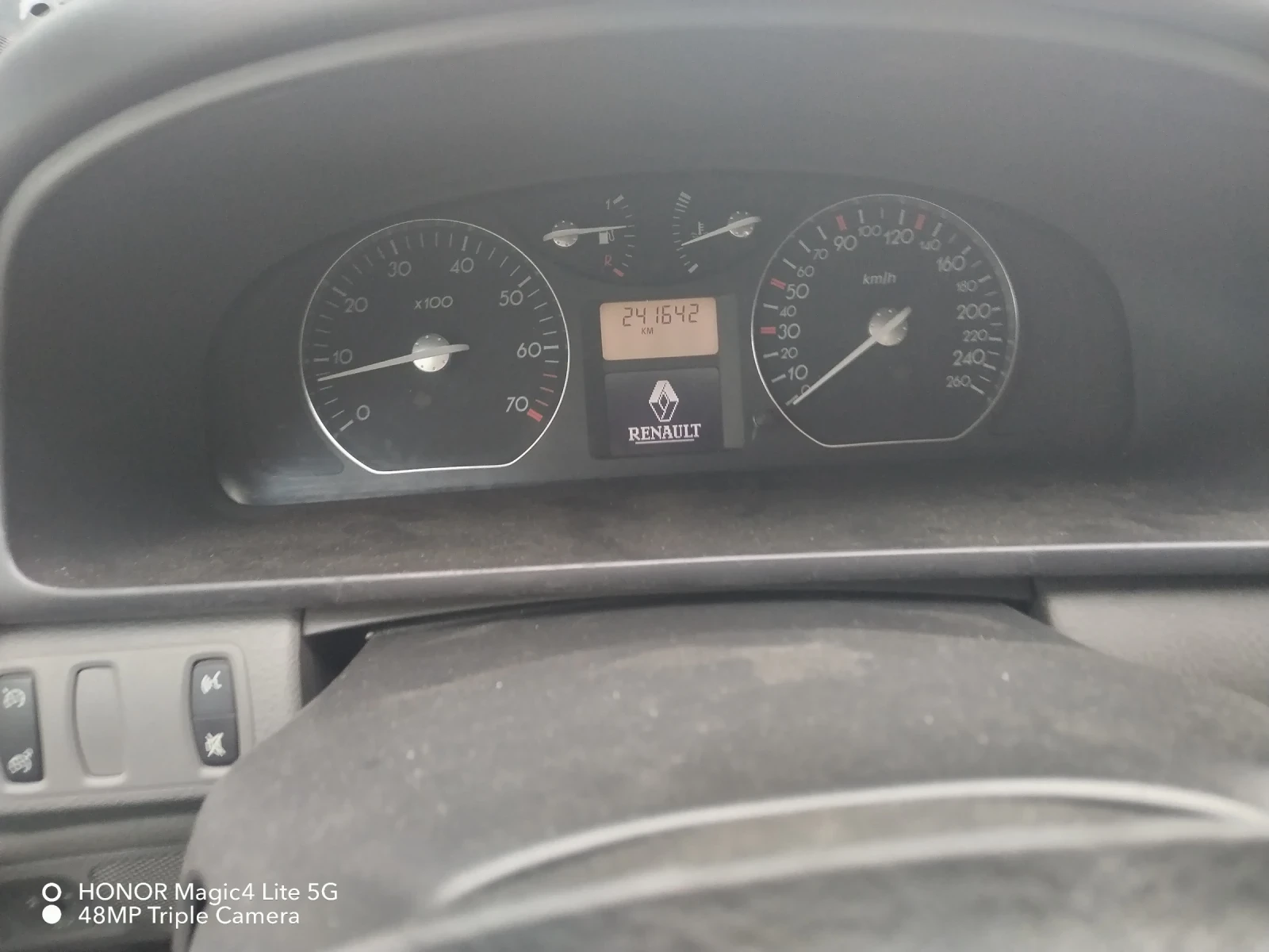 Renault Laguna 2 - изображение 4