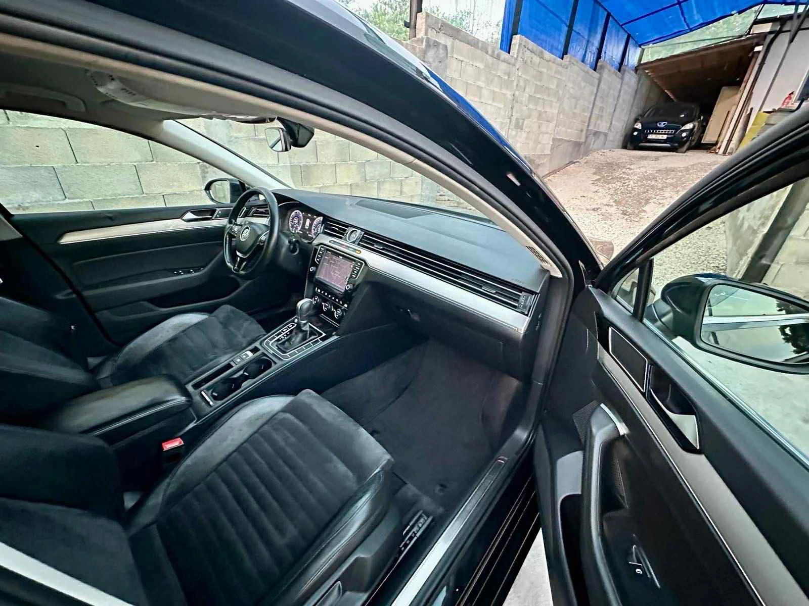 VW Passat Highline Дигитално Табло Автомат Лизинг  - изображение 10