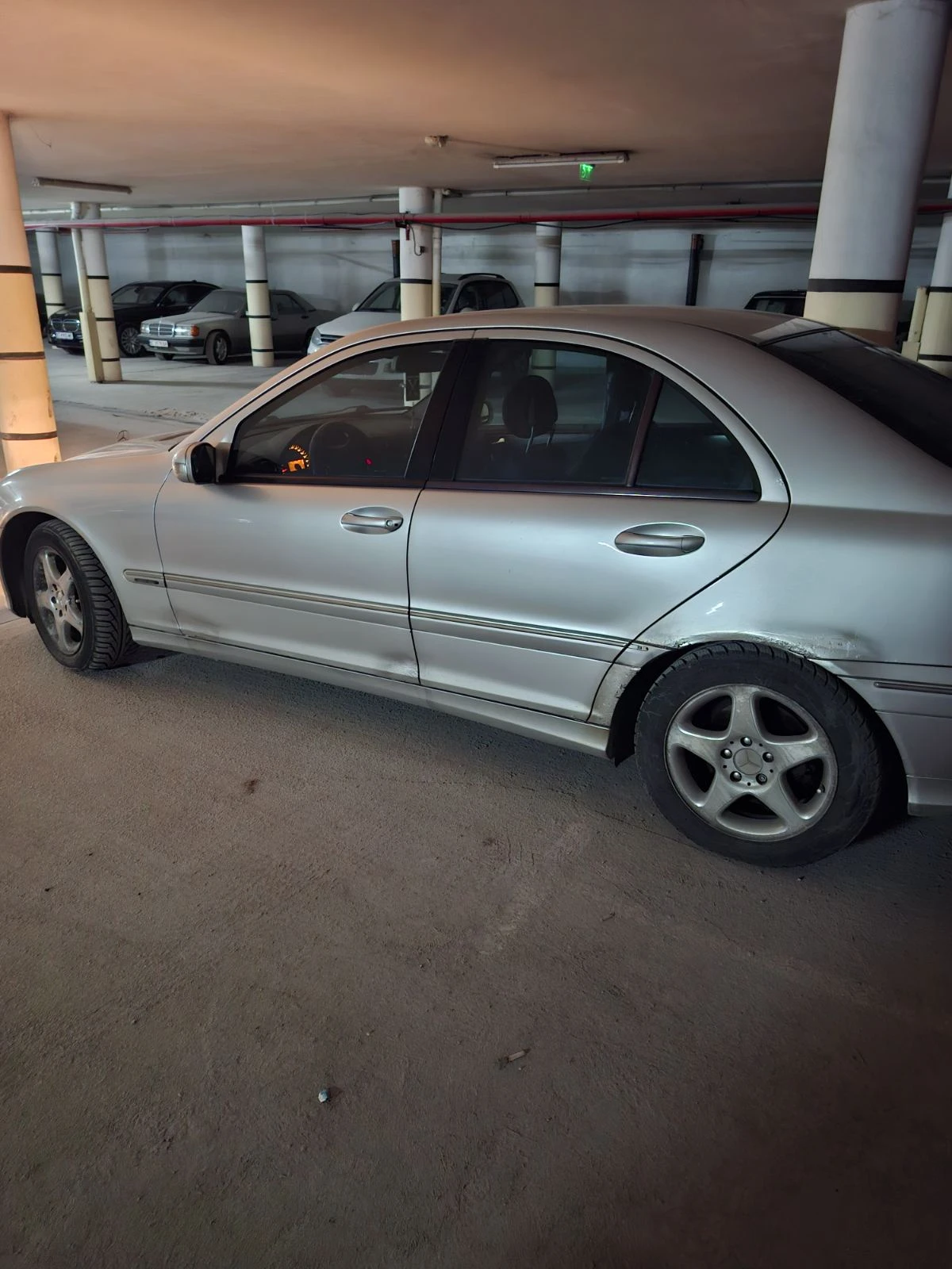 Mercedes-Benz C 220  - изображение 3