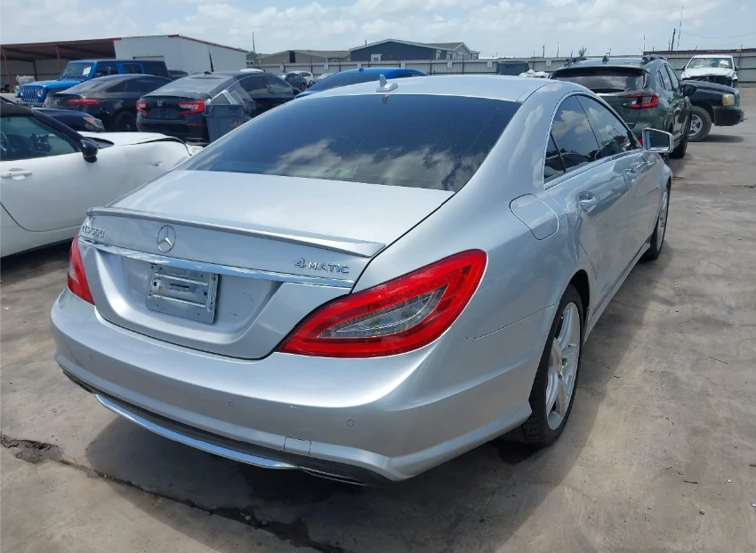 Mercedes-Benz CLS 550 4MATIC AMG-Pack* Обдух* Harman/Kardon* Full LED*  - изображение 6