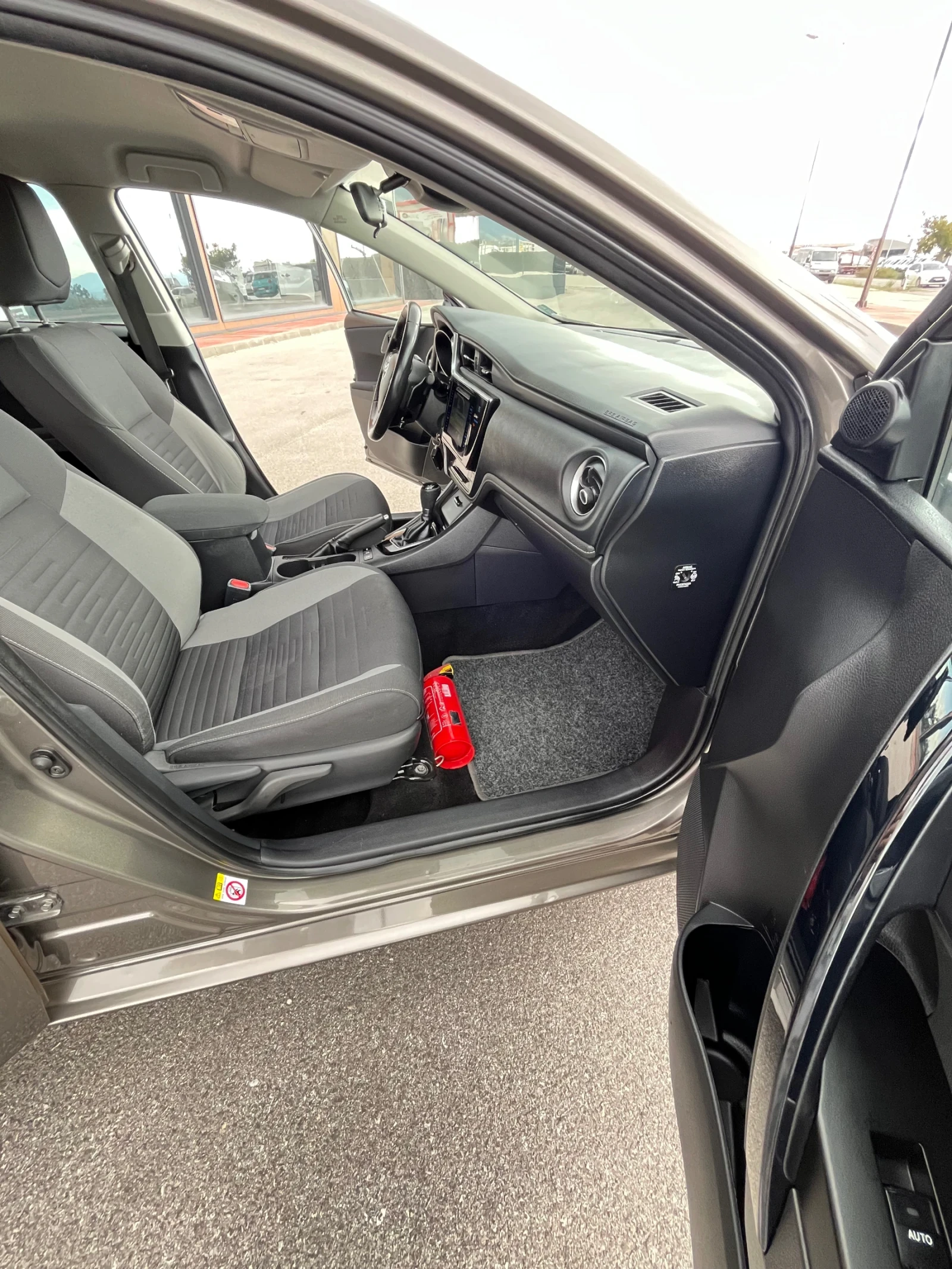 Toyota Auris 1.2Ti/116к.с.;АВТОМАТИК;Facelift; - изображение 7