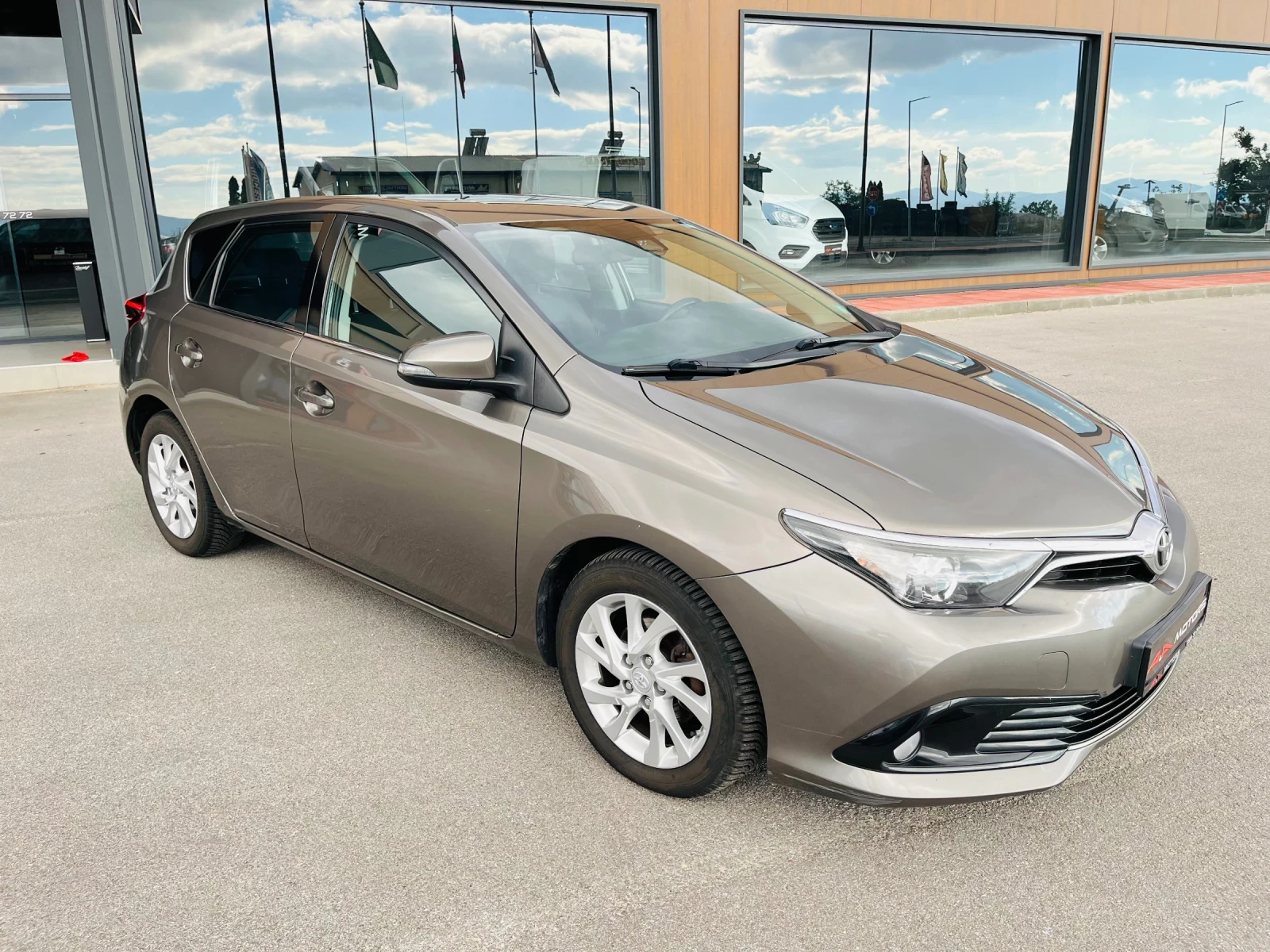 Toyota Auris 1.2Ti/116к.с.;АВТОМАТИК;Facelift; - изображение 4
