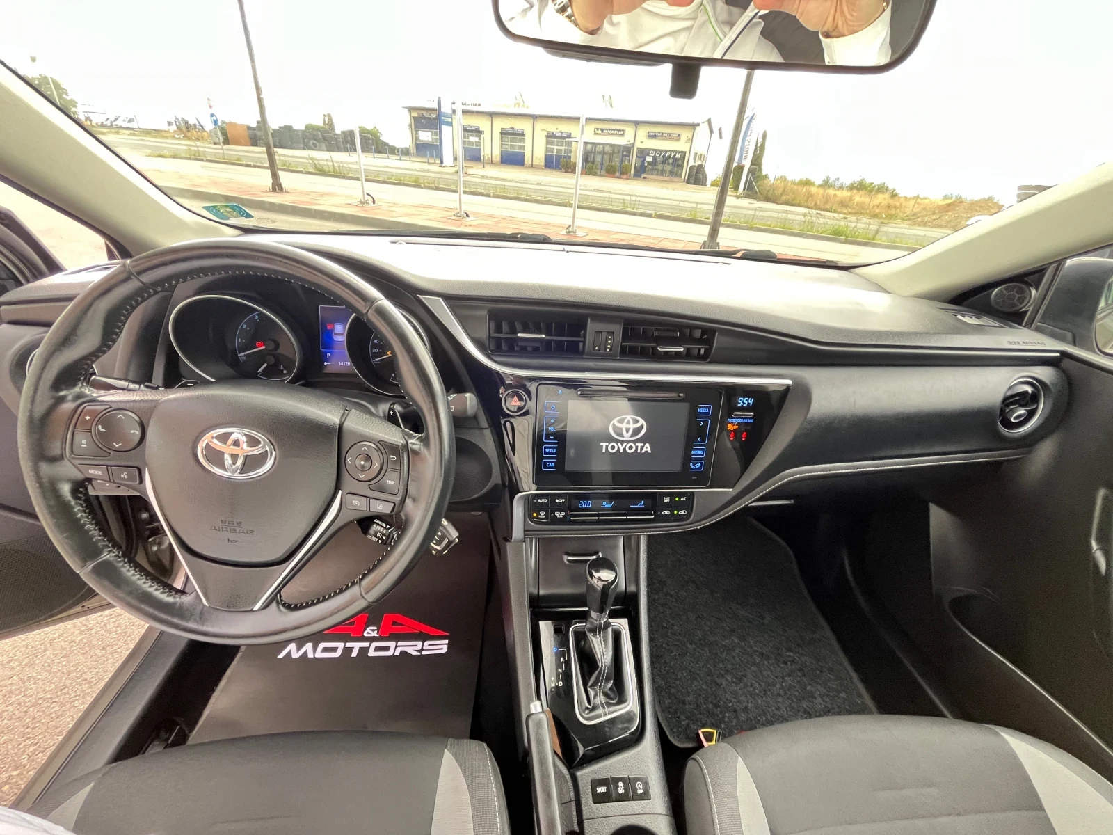 Toyota Auris 1.2Ti/116к.с.;АВТОМАТИК;Facelift; - изображение 6