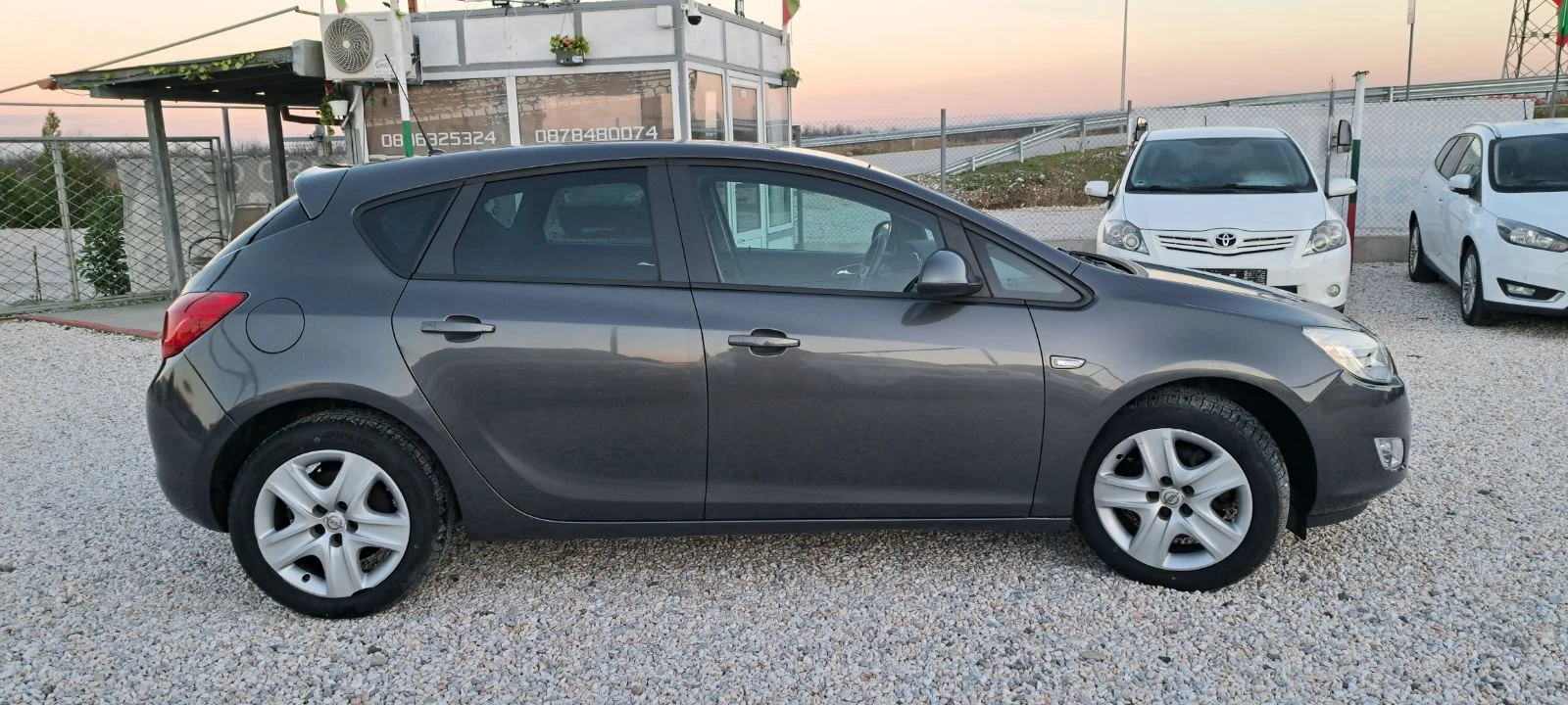 Opel Astra 2.0 160KC Автомат - изображение 8