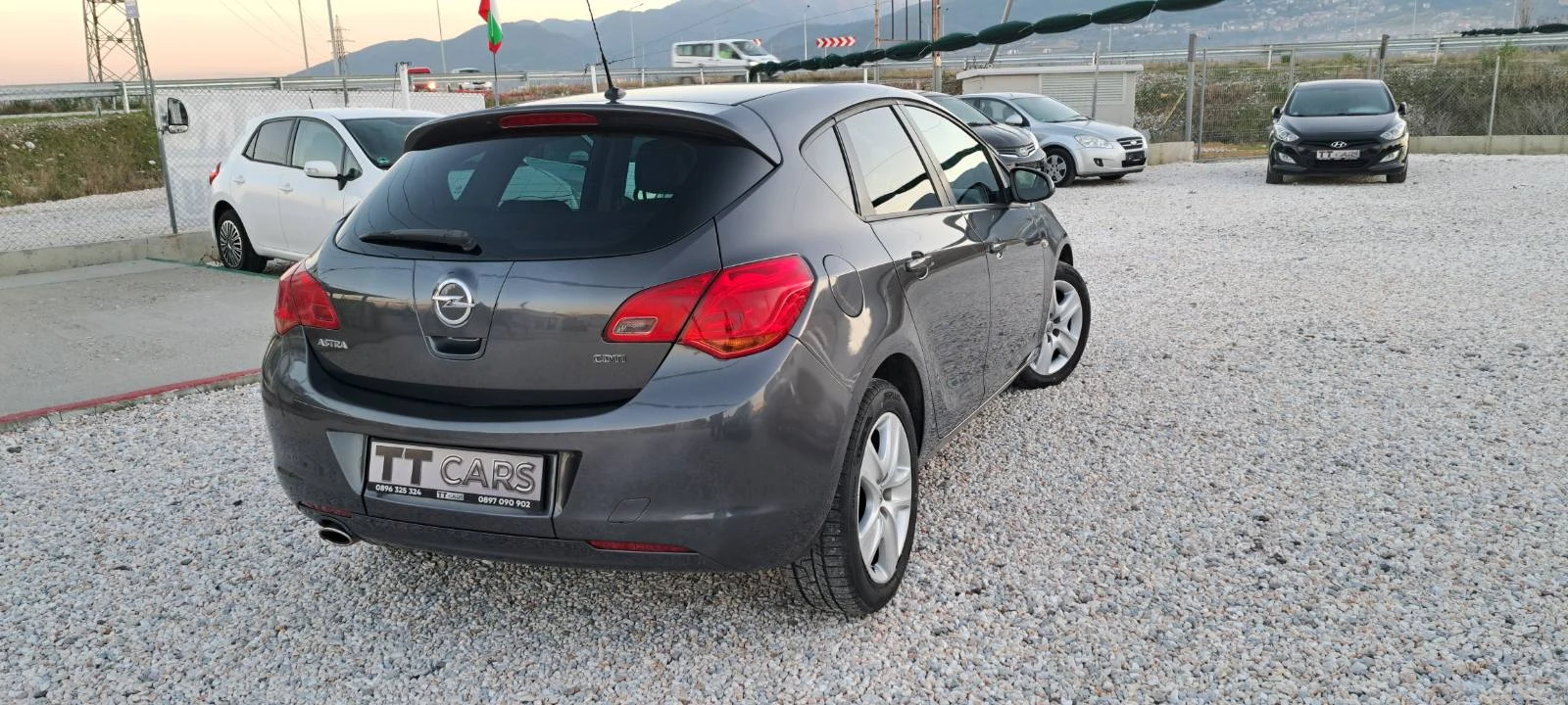Opel Astra 2.0 160KC Автомат - изображение 7