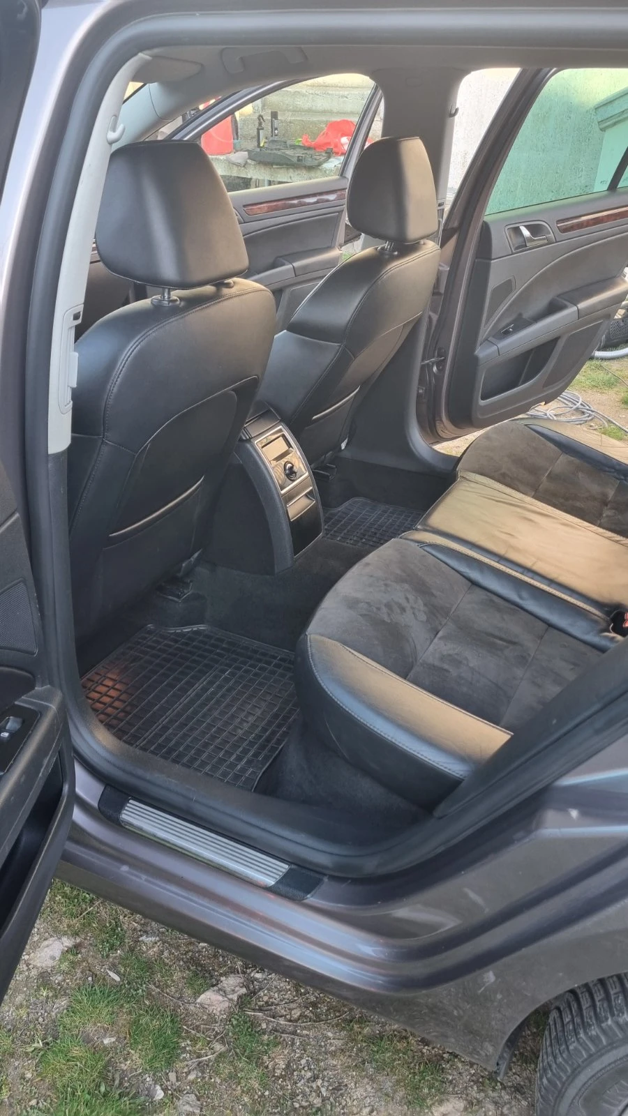 Skoda Superb 2.0 TDI - изображение 8