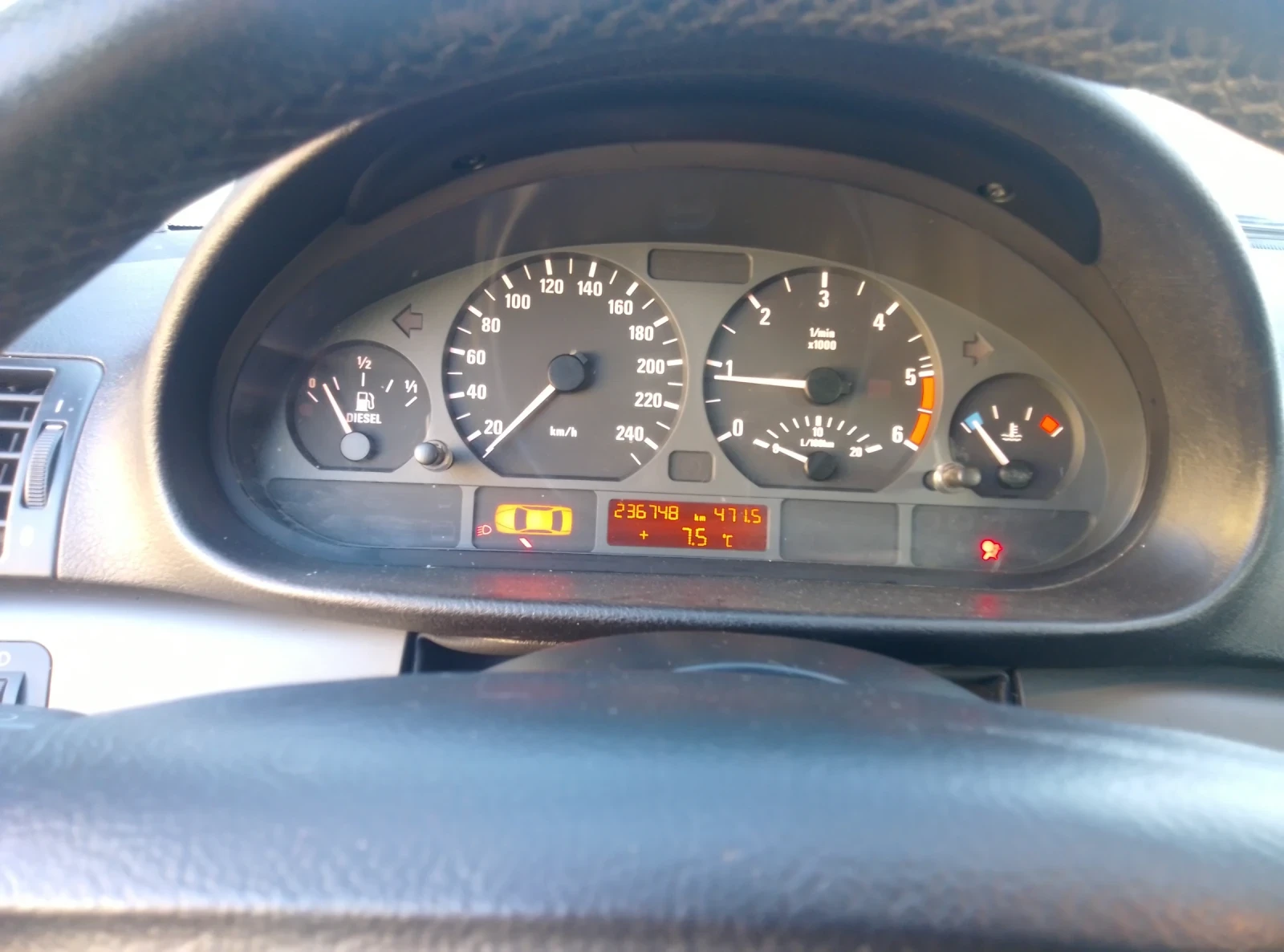 BMW 118, снимка 4 - Автомобили и джипове - 53843144