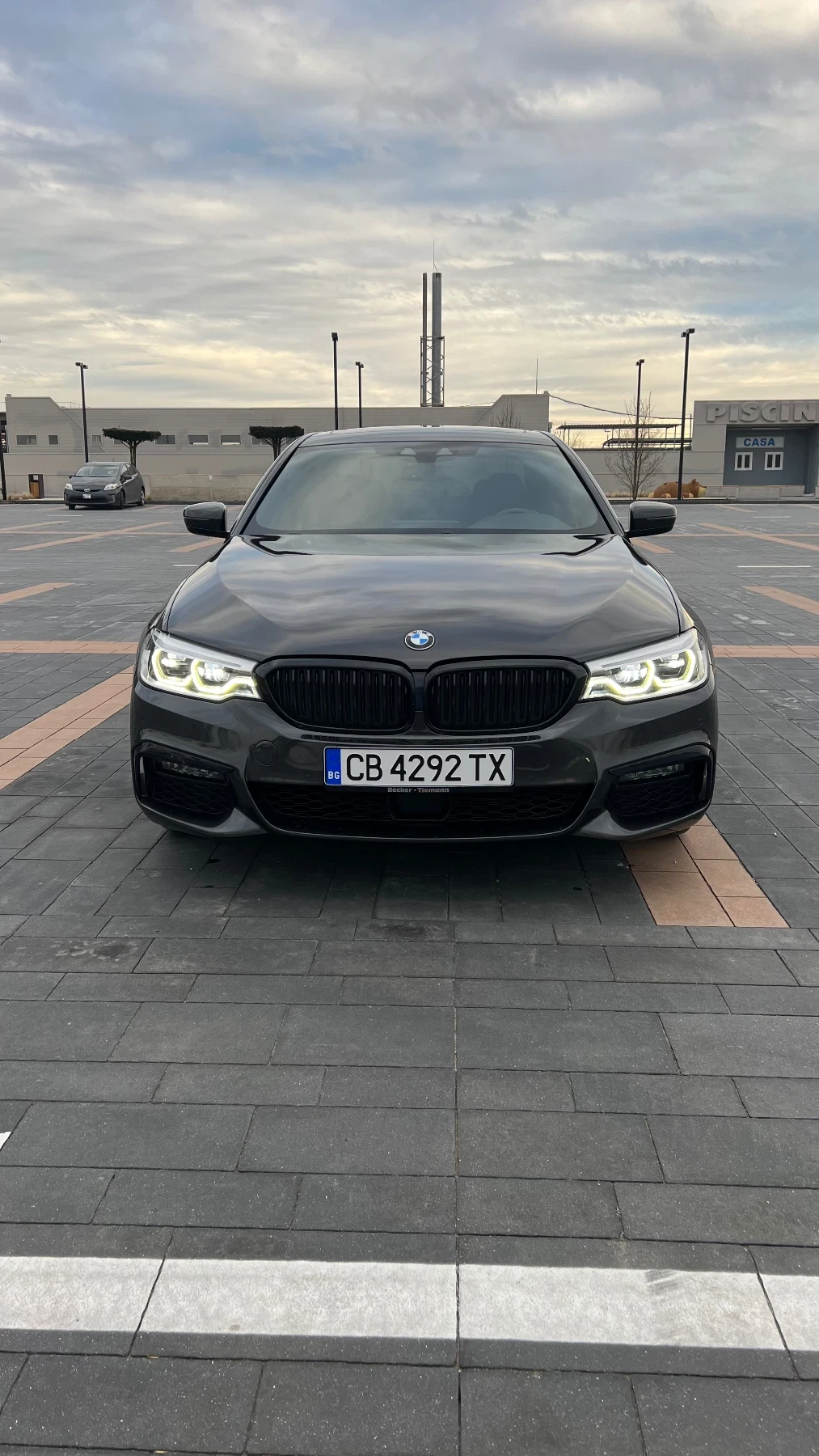 BMW 530 BMW M Sport | ACC | Harman Kardon, снимка 3 - Автомобили и джипове - 54677155