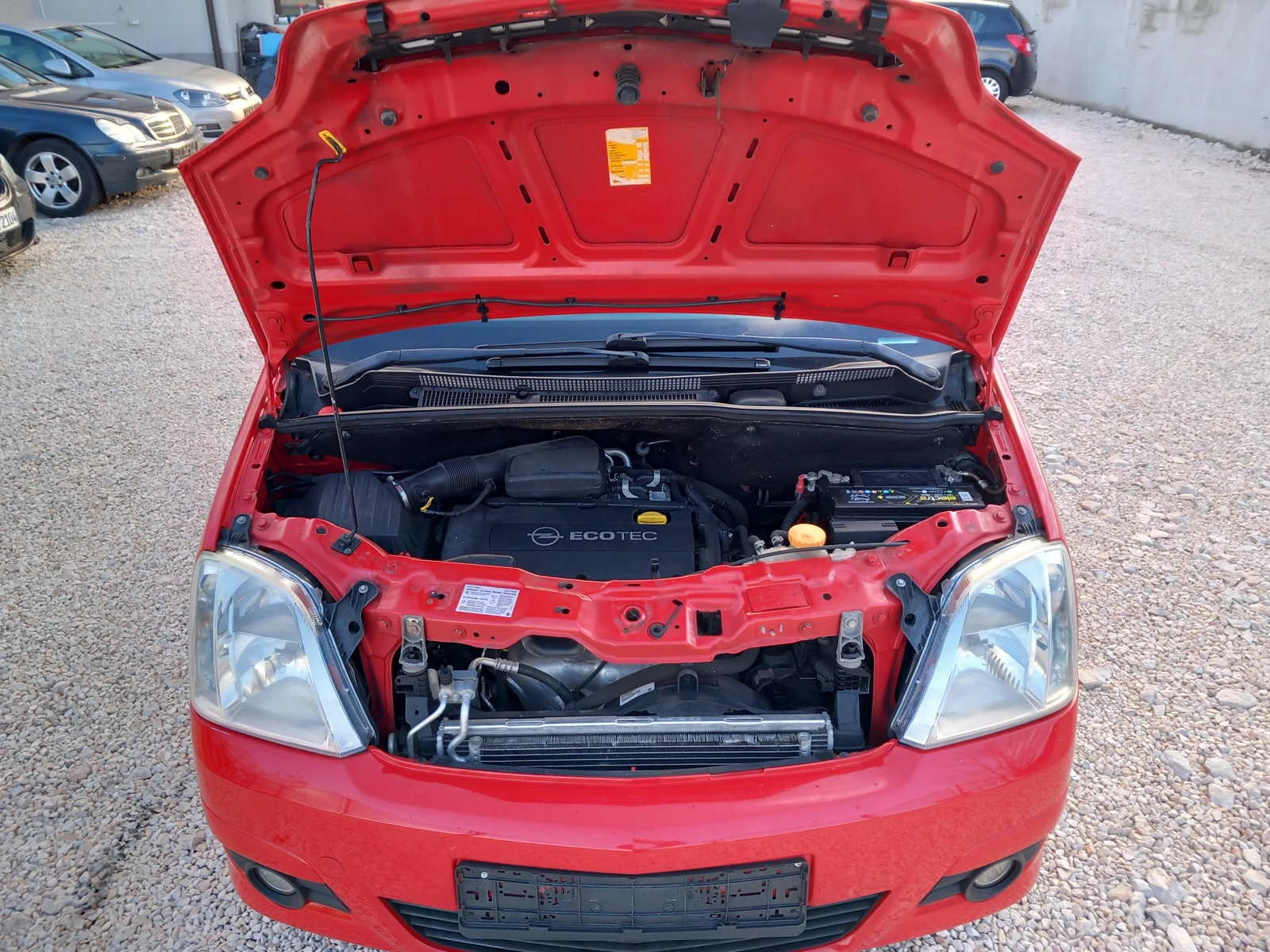 Opel Meriva 1.6i Автоматик AC, снимка 15 - Автомобили и джипове - 54371388