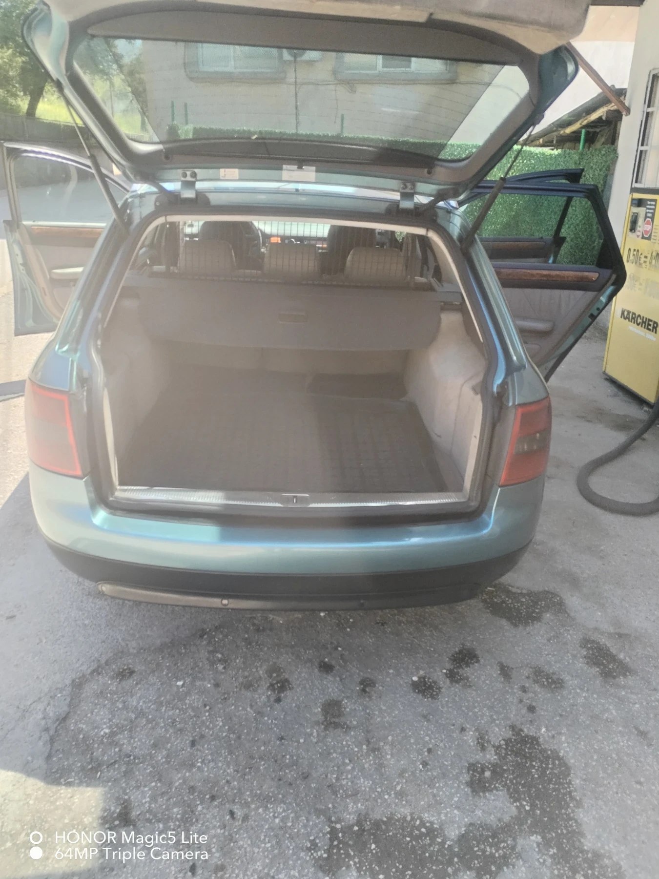 Audi A6 2.5, снимка 4 - Автомобили и джипове - 54392832