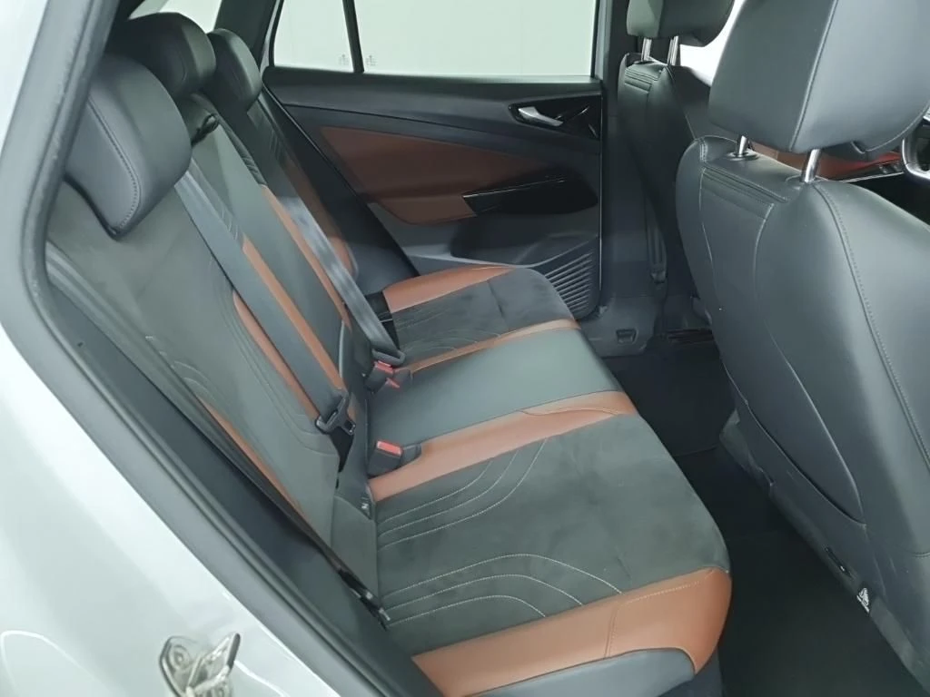 VW ID.4 ID.4 BEV 204 hp  77kWh , снимка 5 - Автомобили и джипове - 54398005