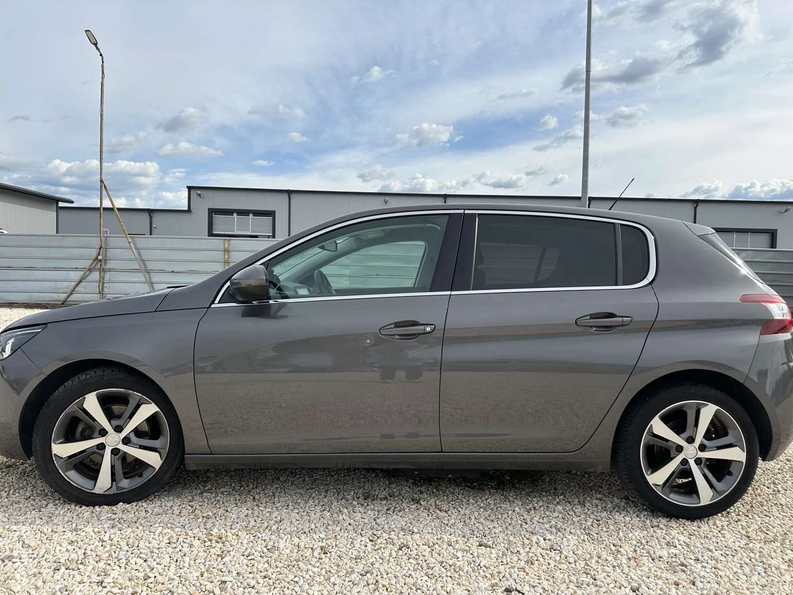 Peugeot 308 1.2 ALLURE, снимка 9 - Автомобили и джипове - 54416003