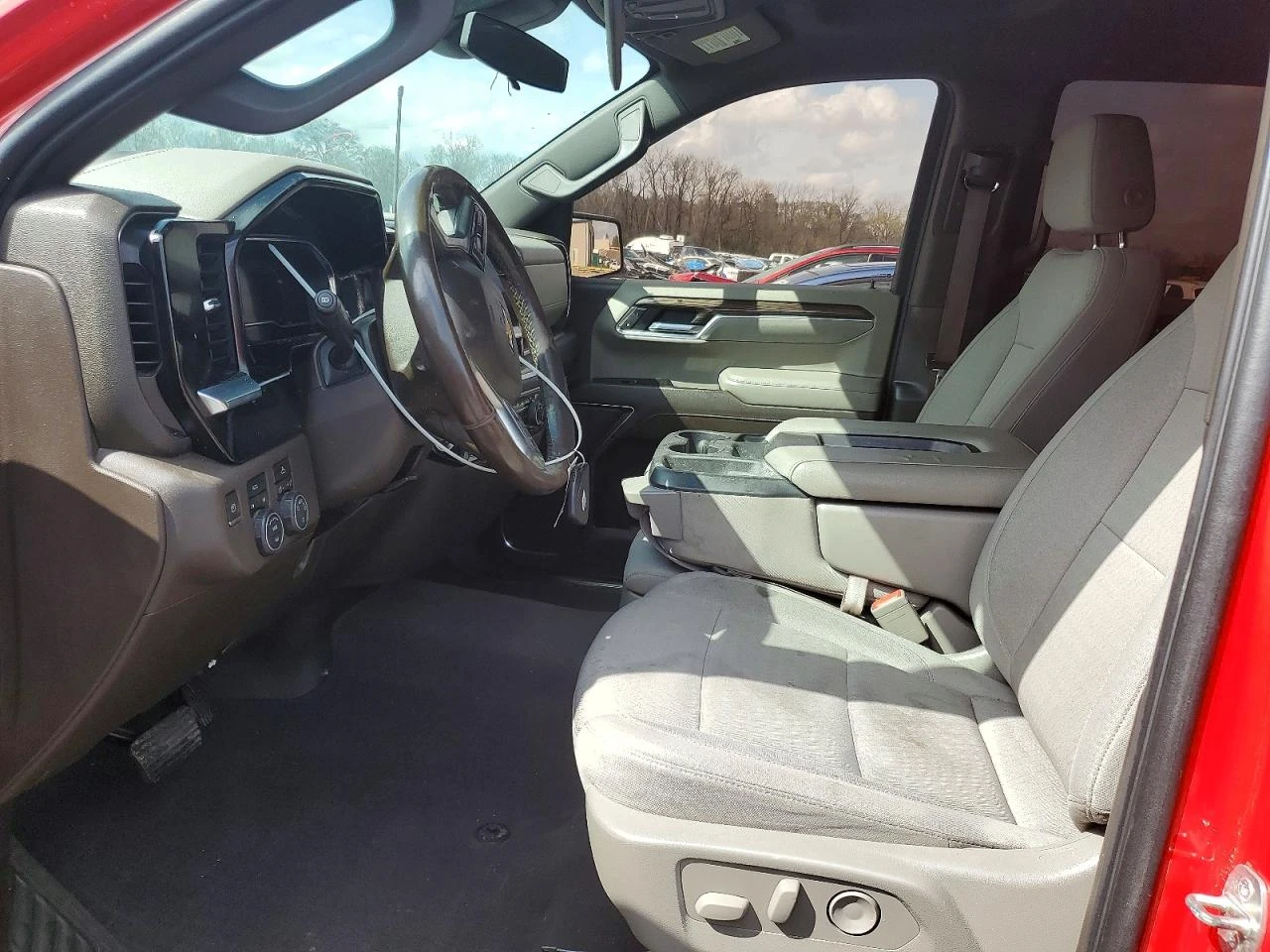 Chevrolet Silverado 2.7l K1500 Lt, снимка 7 - Автомобили и джипове - 54488587