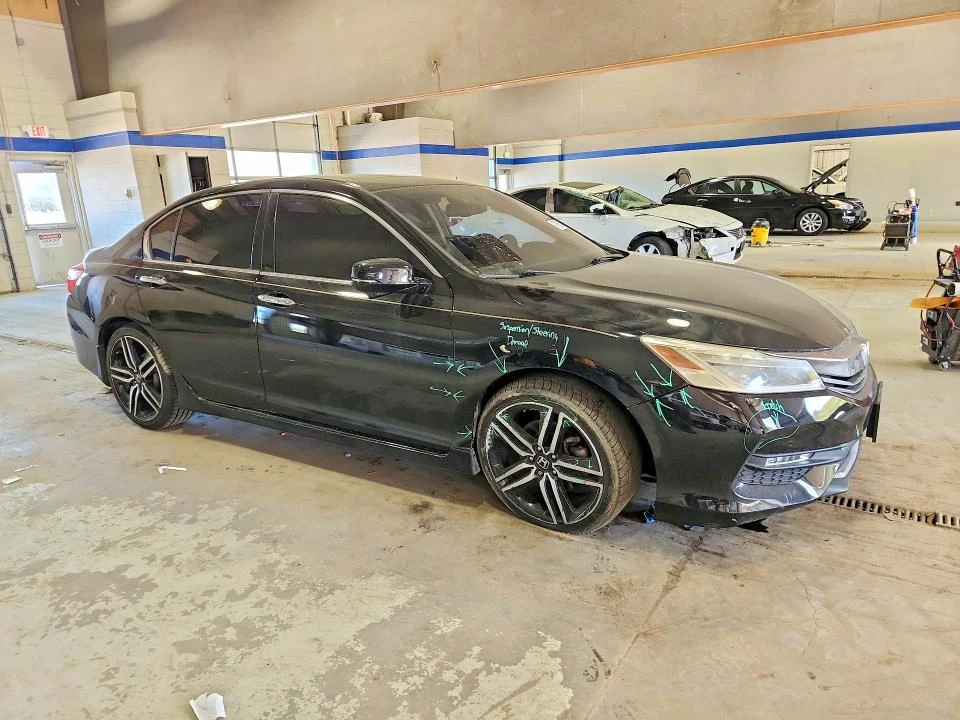 Honda Accord TOURING V6, снимка 3 - Автомобили и джипове - 54931300