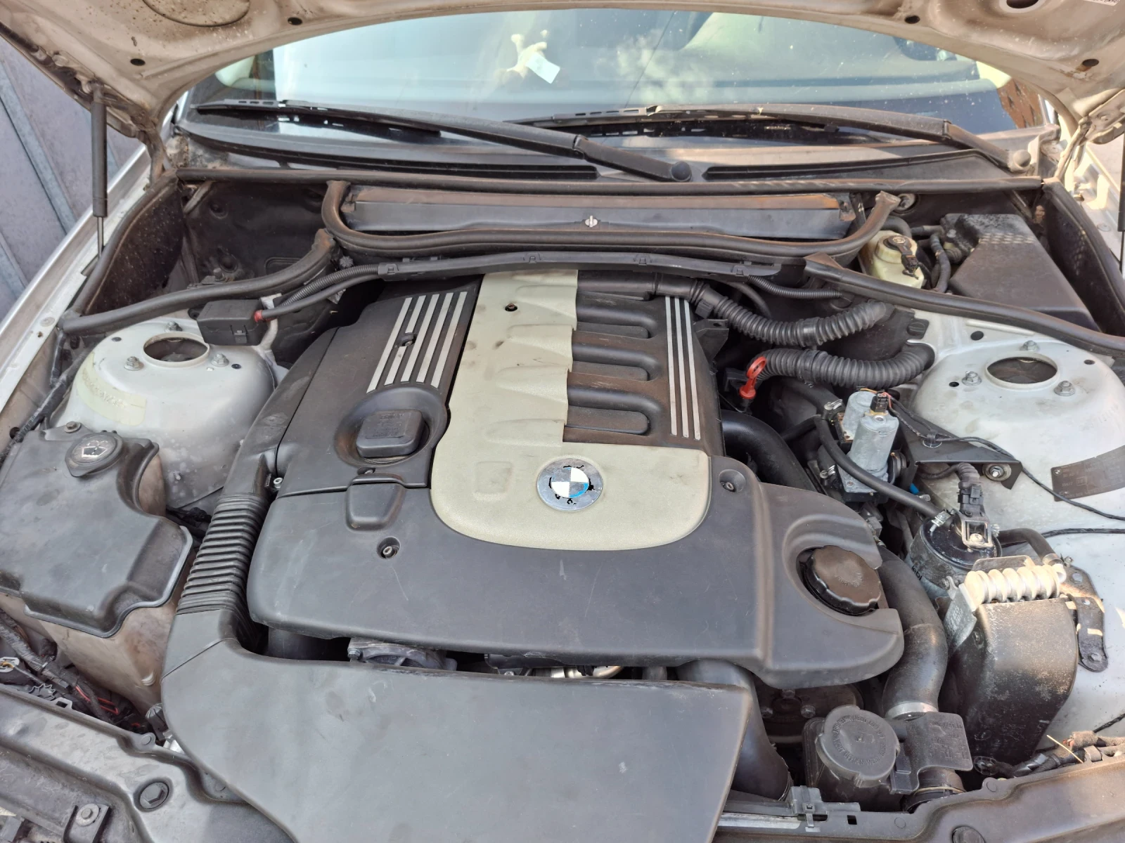 BMW 330, снимка 10 - Автомобили и джипове - 54968775