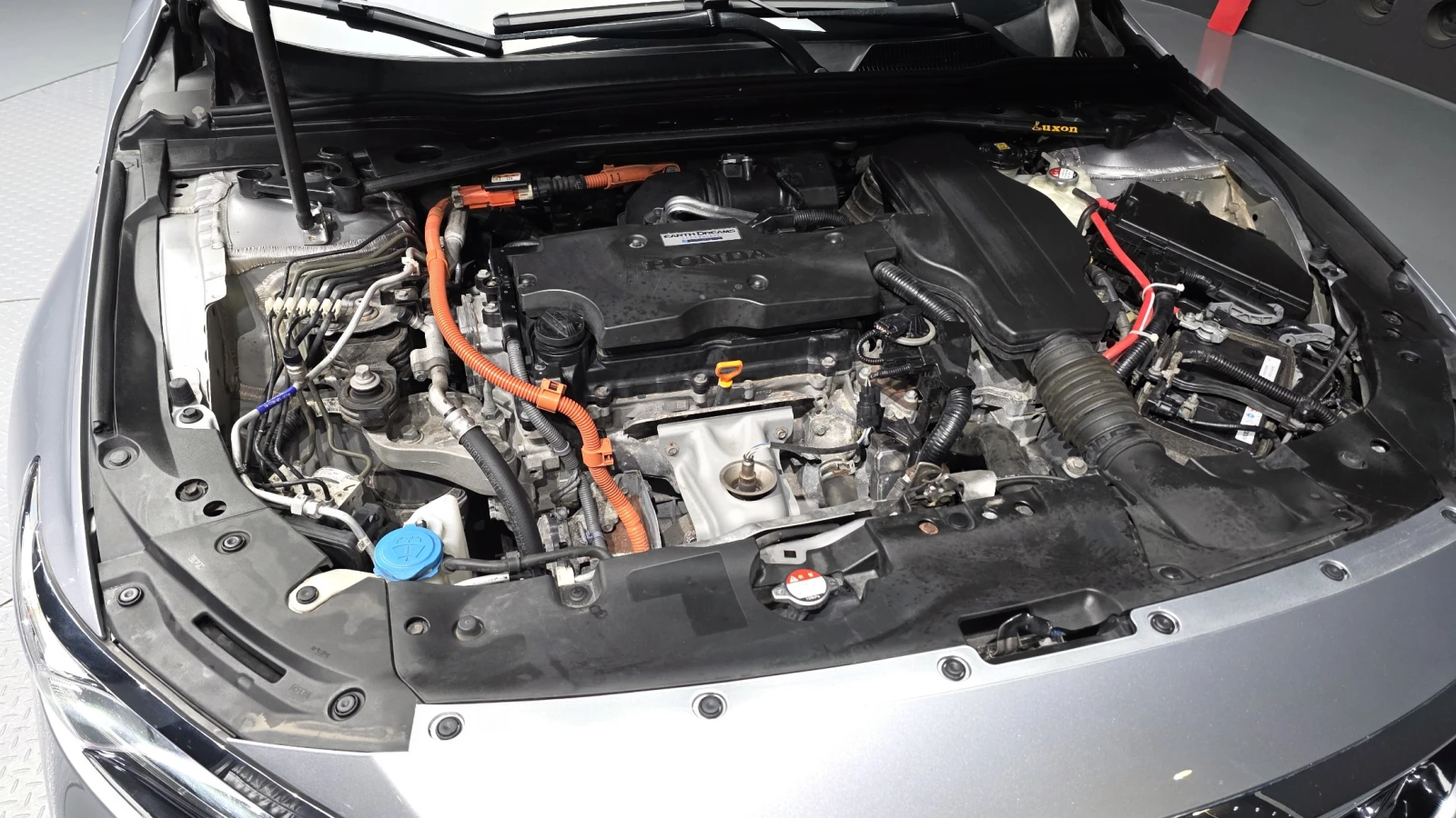 Honda Accord 2.0 Hybrid* HUD* 360* ПОДГРЕВ ВОЛАН* ЛЮК* КРАЙНА Ц, снимка 6 - Автомобили и джипове - 55594245
