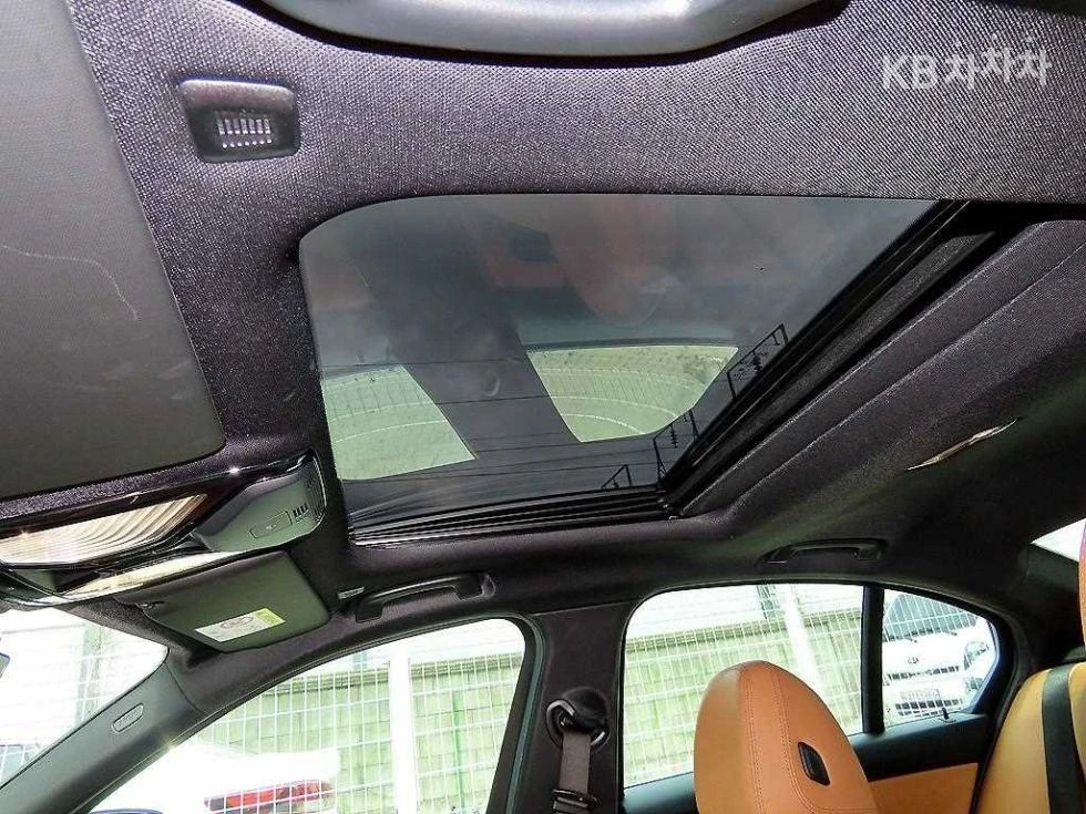 BMW 320 M SPORT+ * КРАЙНА ЦЕНА* FULL, снимка 16 - Автомобили и джипове - 55815587