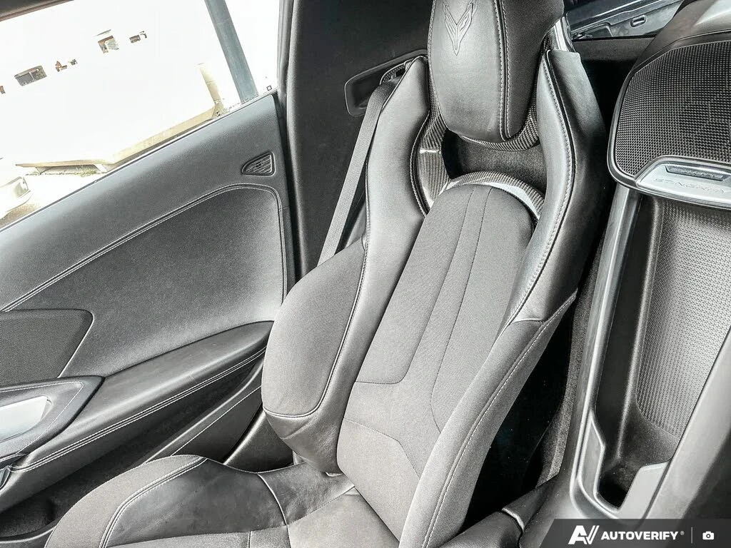 Chevrolet Corvette Stingray 1LT Coupe RWD, снимка 14 - Автомобили и джипове - 55971643