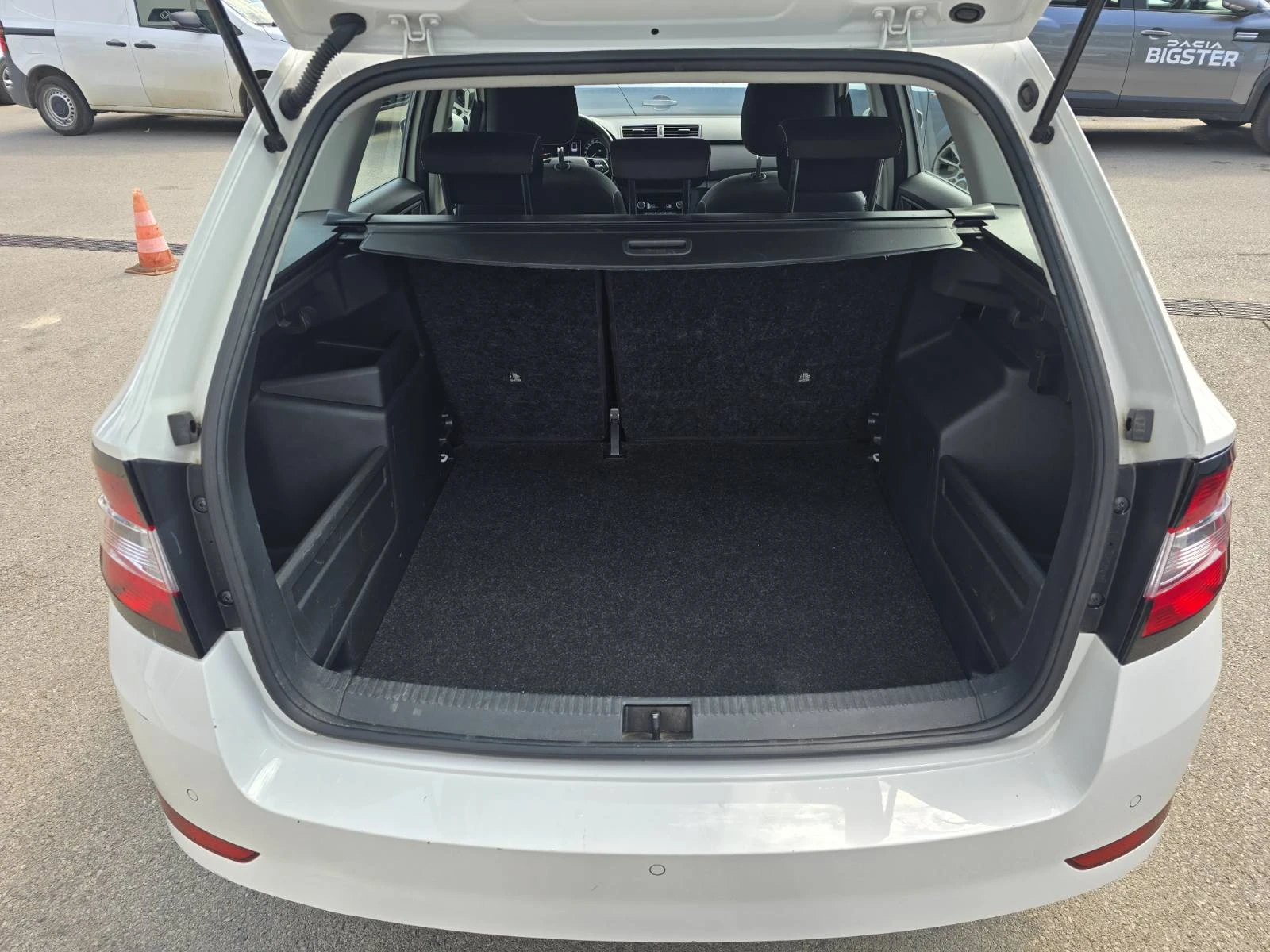 Skoda Fabia 1.0 TCe 95hp EDC, снимка 14 - Автомобили и джипове - 56007515