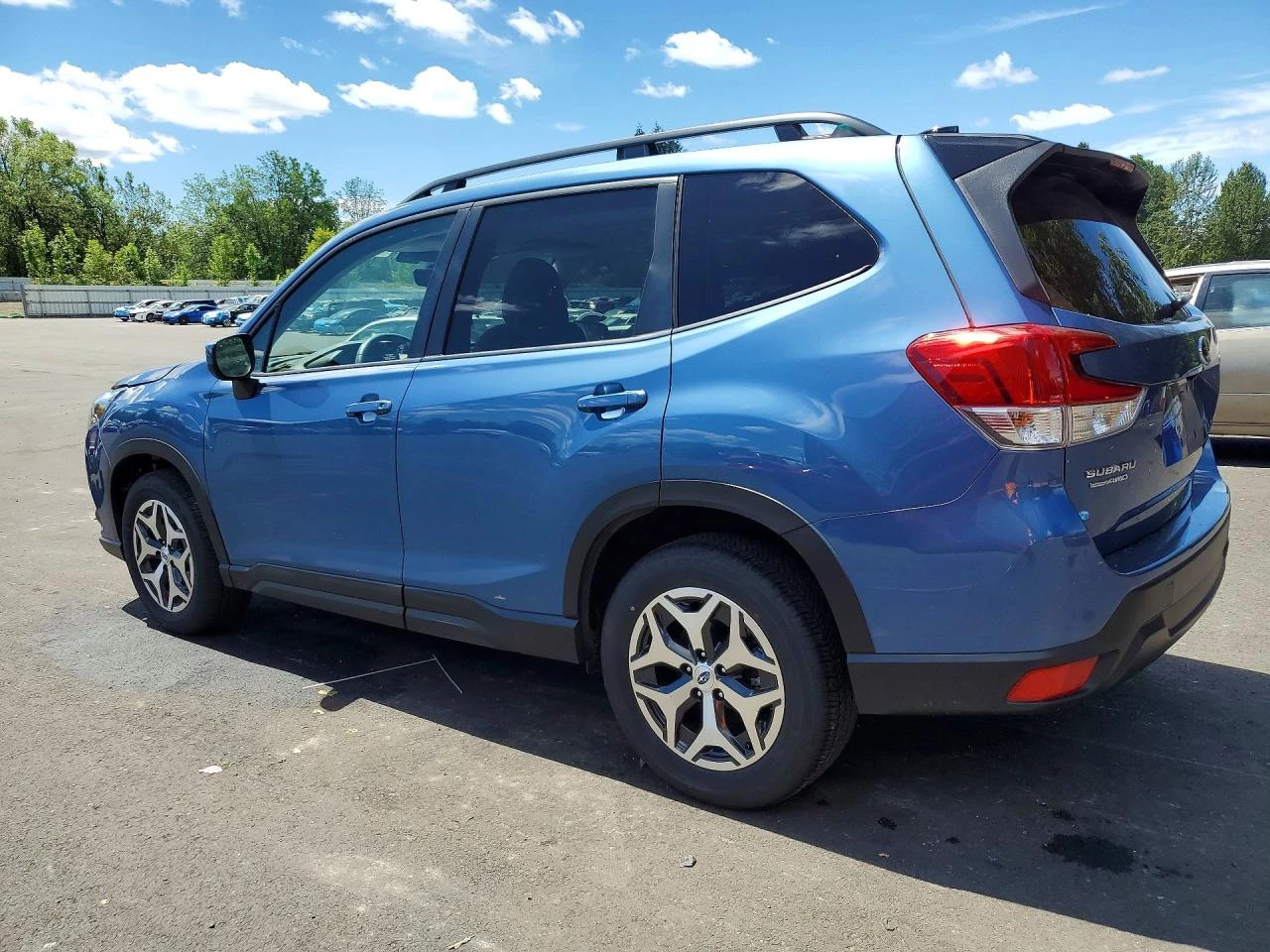 Subaru Forester 2.5l Premium, снимка 2 - Автомобили и джипове - 56088548