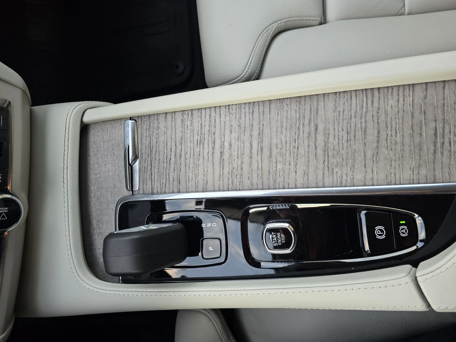 Volvo V90 Cross Country 2.0 Hybrid 250hp 4x4 | Mobile.bg � ����������� 9