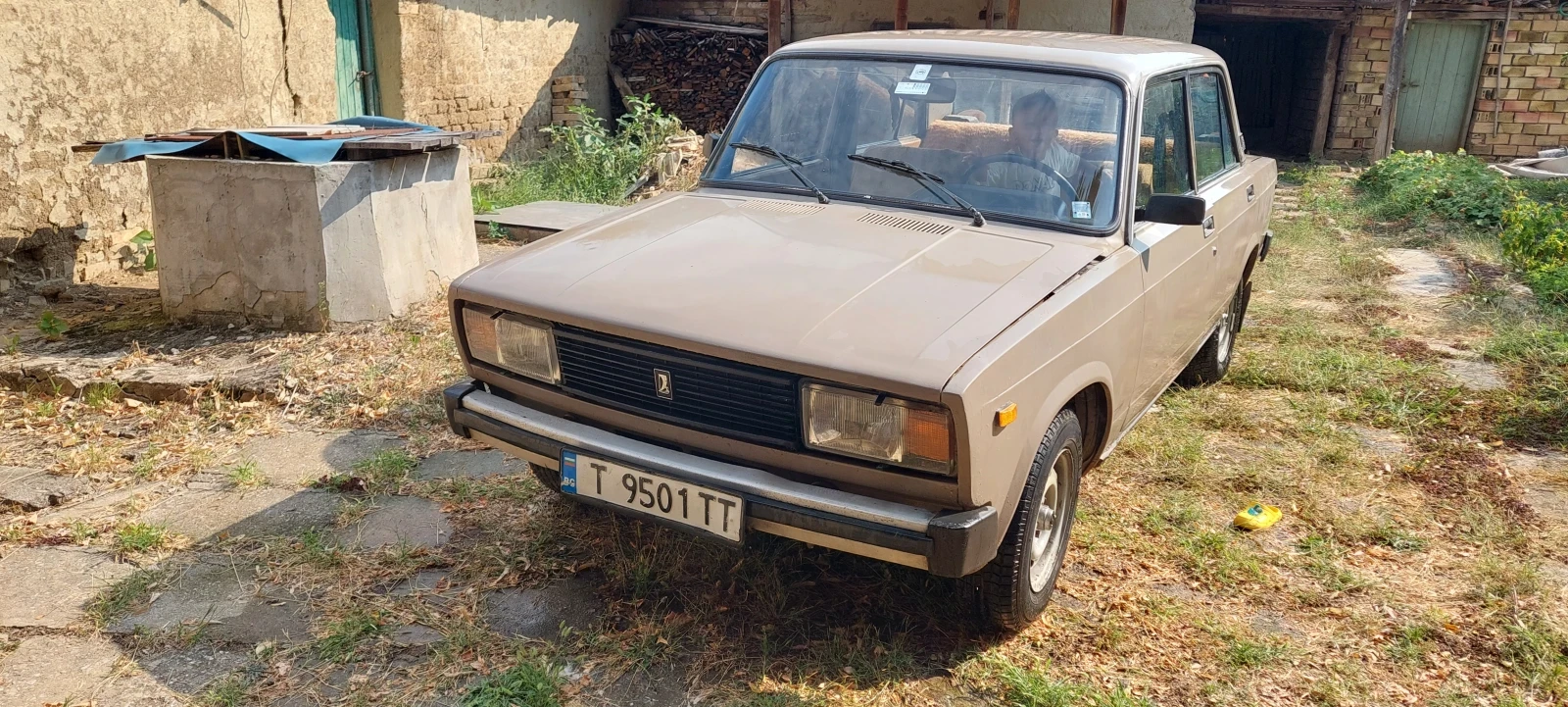 Lada 2105